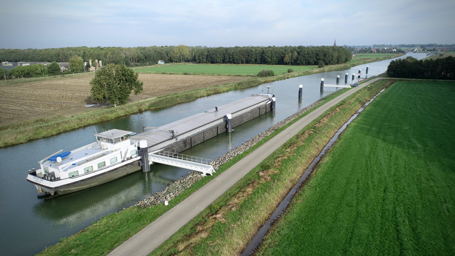 Meever Pipes Oss-001